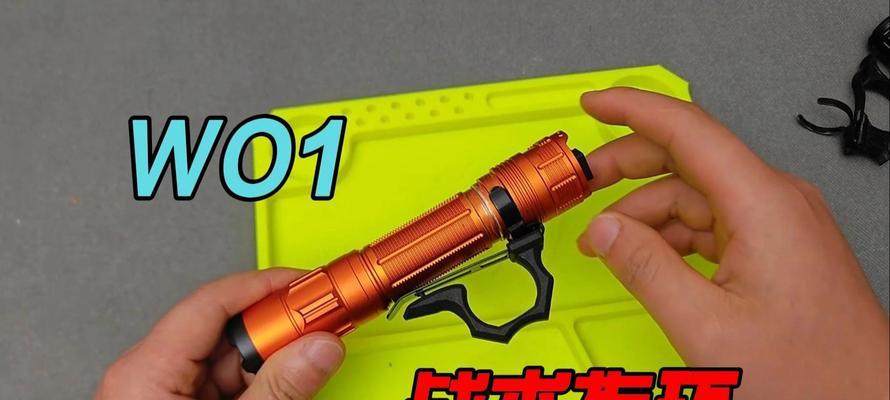反恐精英中手电筒枪的使用技巧是什么？