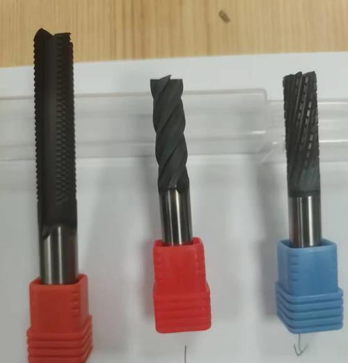 合成刀的材料和步骤是什么？